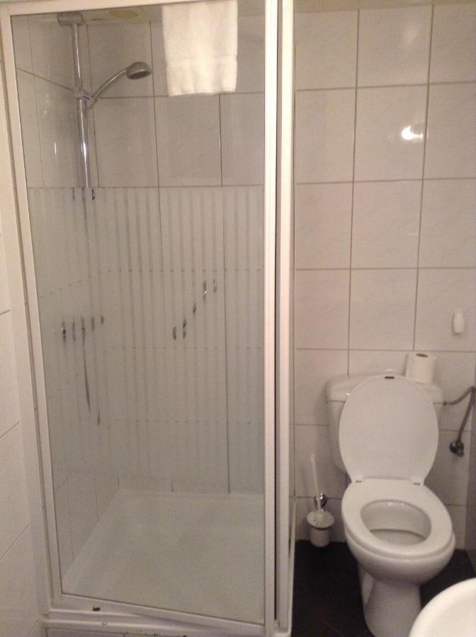 Hotel Pension Oranje Valkenburg aan de Geul Стая снимка